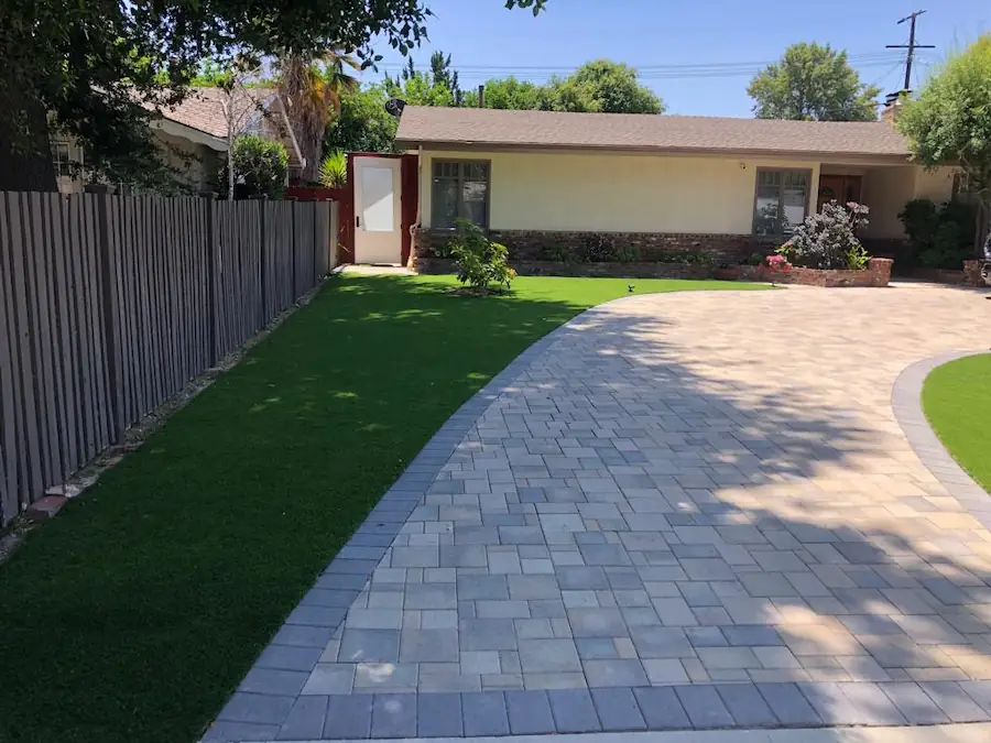 Featured residential synthetic turf installation - Thousand Oaks
